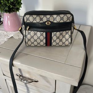 Gucci crossbody